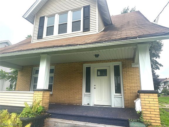 3rd image of 285 Poland Ave