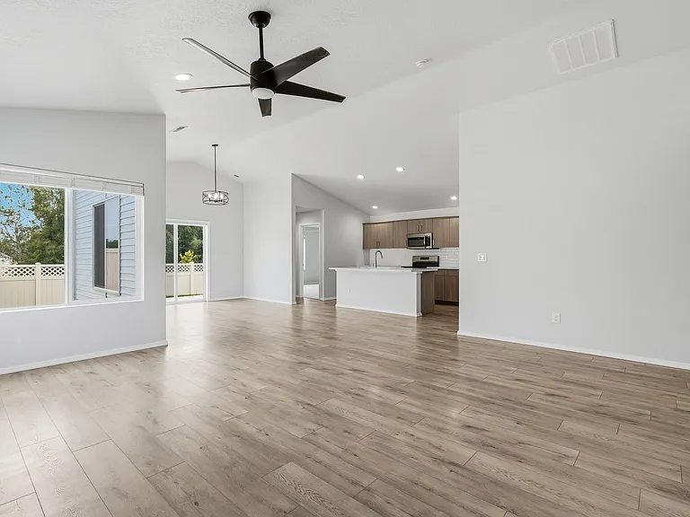 406 Hildago Way — Photo 4