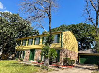 6305 Barcelona Dr, Arlington, TX 76016