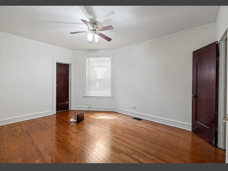 6935 S Sangamon St — Photo 3