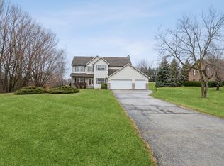 39923 N Mauser Dr, Wadsworth, IL 60083