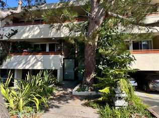 11956 Gorham Ave APT 15, Los Angeles, CA 90049