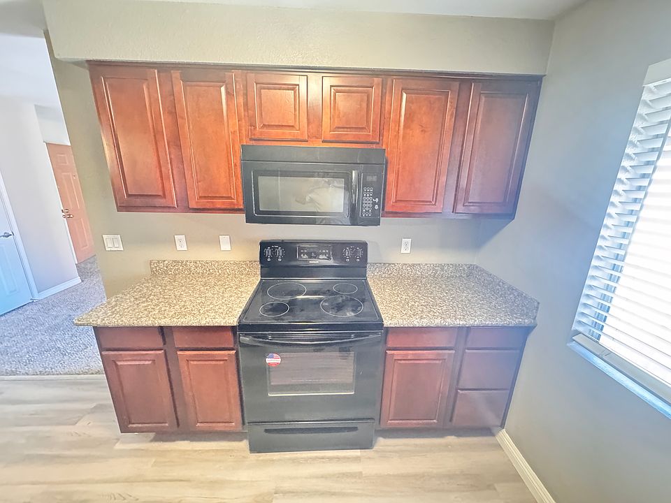1st image of 4450 Sandy River Dr Unit 90