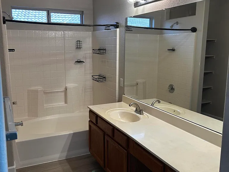 1489 S Dove St — Photo 28