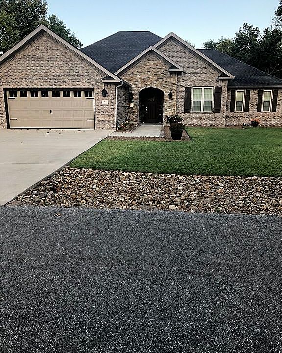 1st image of 36 Magrath Cir