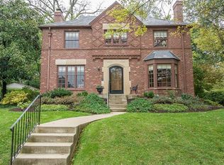 916 Audubon Dr, Saint Louis, MO 63105