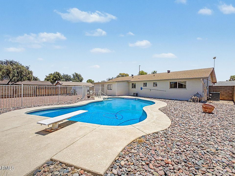 1st image of 314 W PINON Avenue