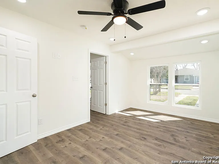 143 Kinder Dr — Photo 17