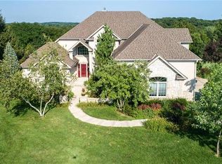 15619 Quail Ridge Dr, Smithville, MO 64089