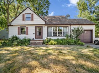 4980 Corliss Rd, Lyndhurst, OH 44124