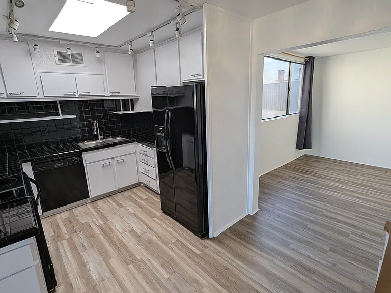425 Bradshaw Ln #63 — Photo 9