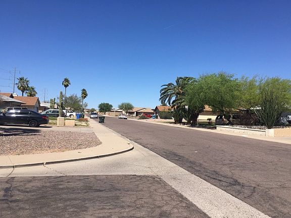4th image of 21067 N 34th Dr