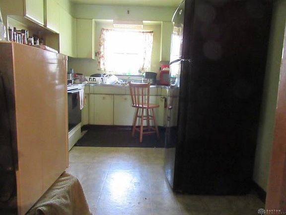 5th image of 1637 Academy Pl