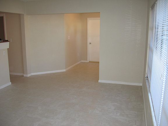 4th image of 1609 Sherwood St