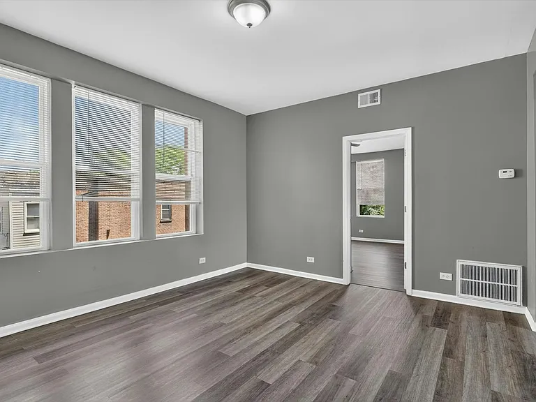 1854 S Central Park Ave #1852-2E — Photo 16