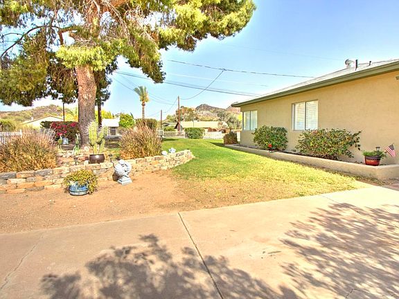 4th image of 1549 E Sunnyside Dr