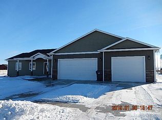 107 Whitetail Dr, Chamberlain, SD 57325