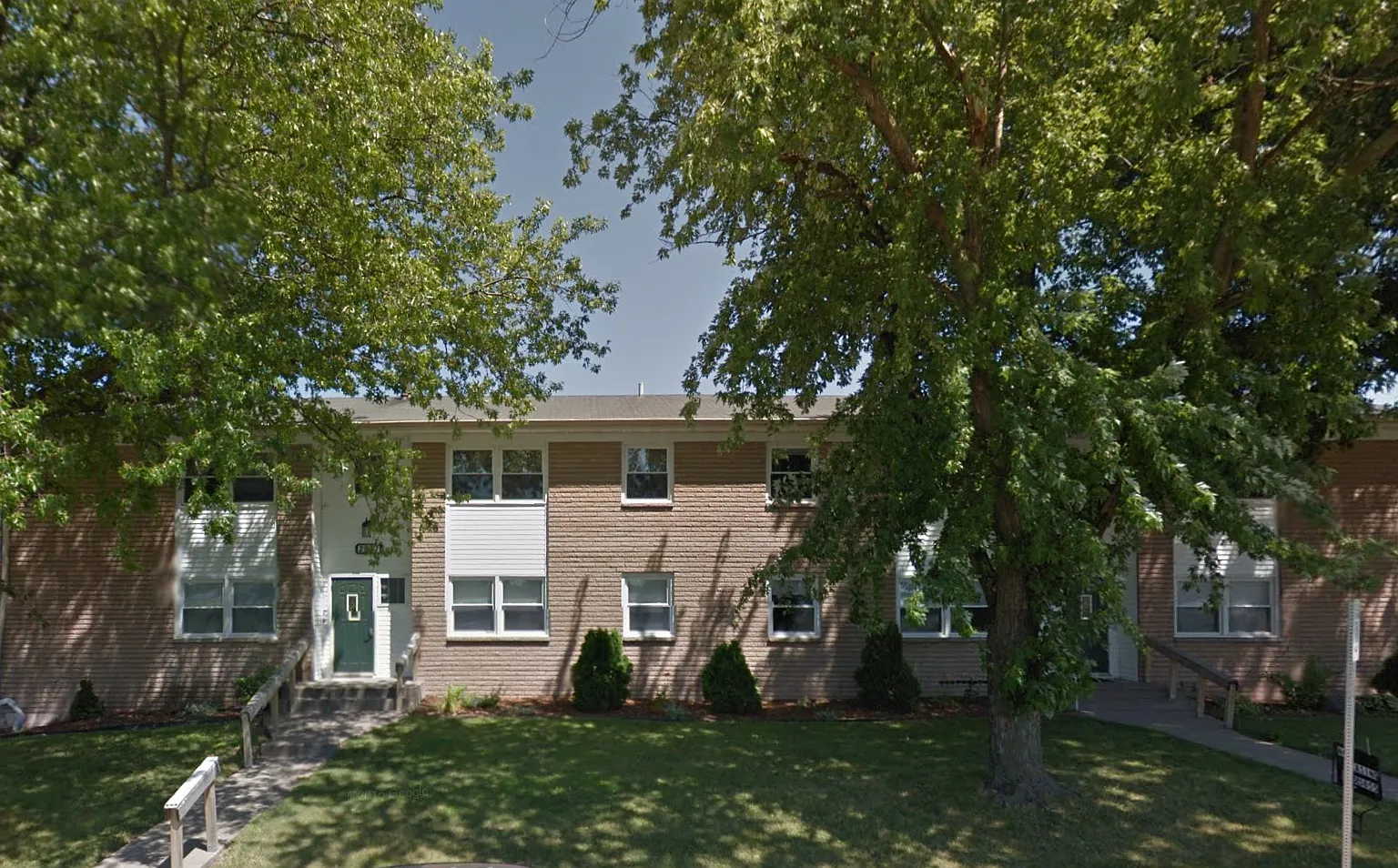 2 bed, 700 sqft, $849 — Photo 1