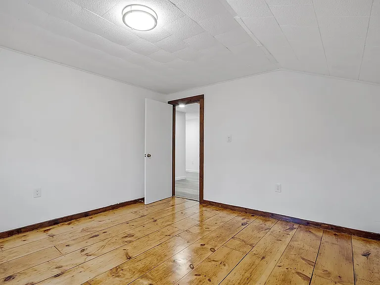 47 Railroad Ave #2 — Photo 15