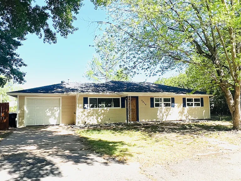 3615 N Grant St — Photo 1