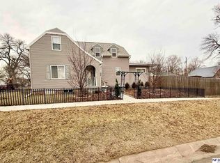314 W 2nd St, Oakland, NE 68045