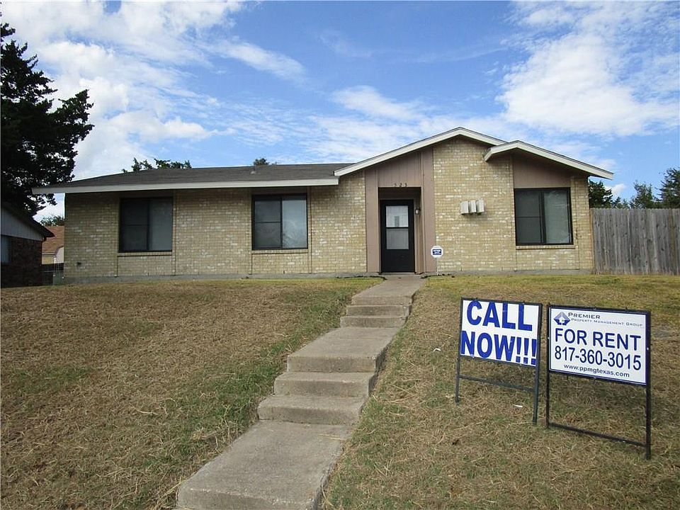 1st image of 523 Dean Ct