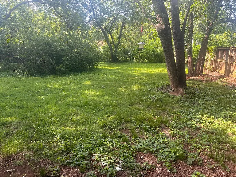 1109 E Linwood Dr — Photo 8