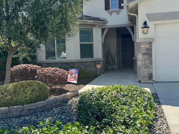 3245 S Meadowbrook, Visalia, CA 93292