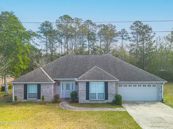 7322 Analii St, Diamondhead, MS 39525