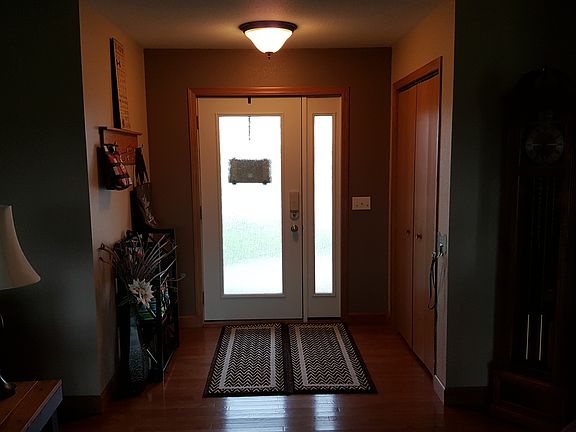 4th image of 947 12th Ave SW