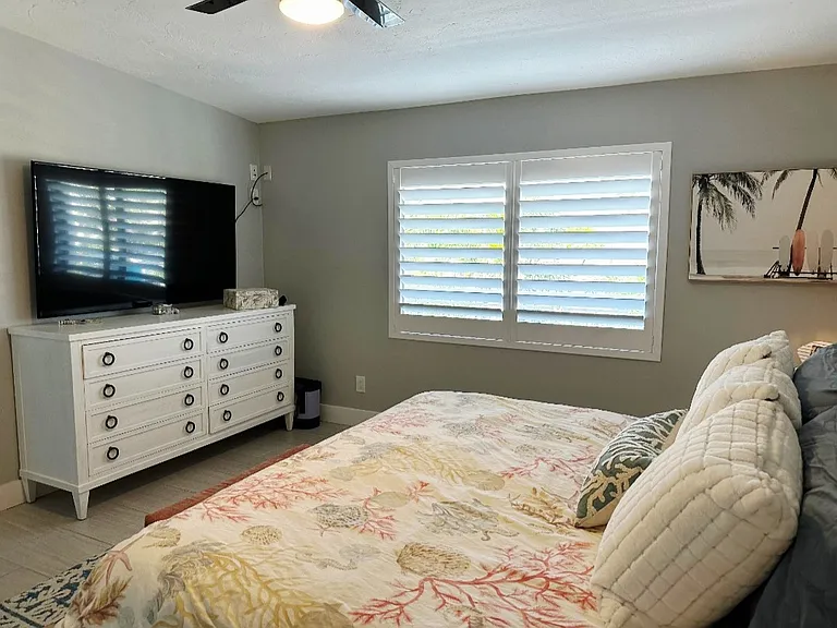 N Coconut Palm Blvd — Photo 18