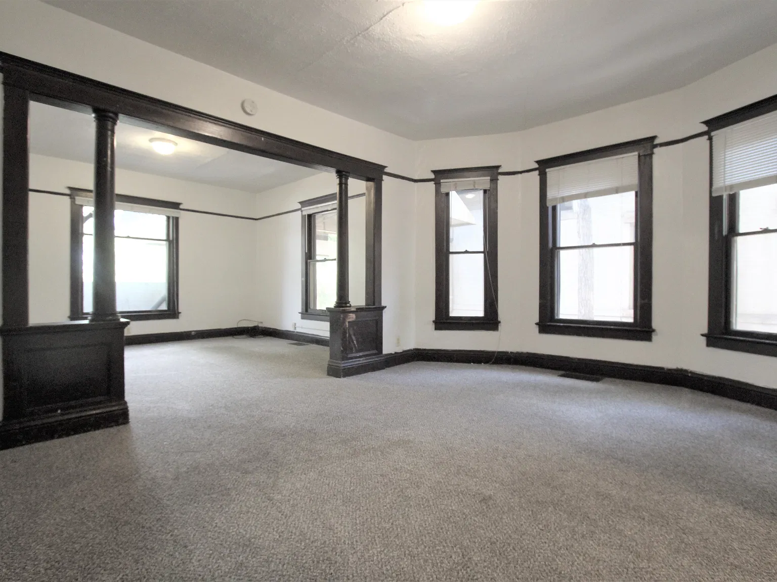 4 bed, 900 sqft, $6,240 — Photo 4
