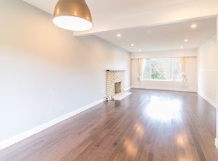6093 6th St, Burnaby, BC V5E3S2