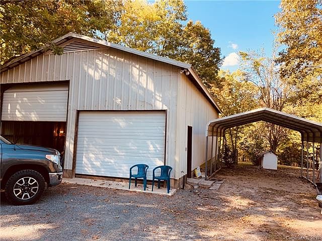 2nd image of 8910 Kensington Dr