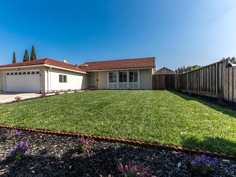 1st image of 2491 Amaryl Dr