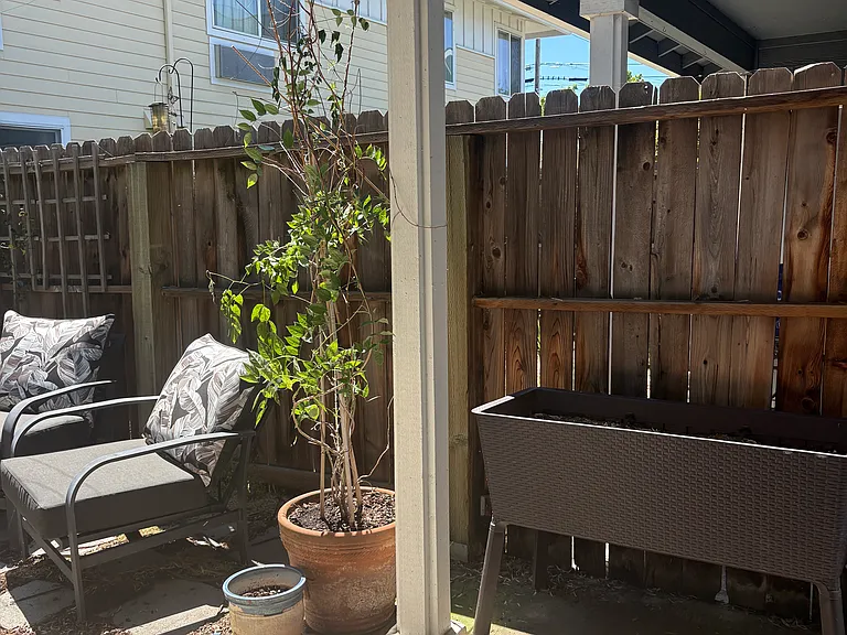 450 Midway Rd #15 — Photo 25