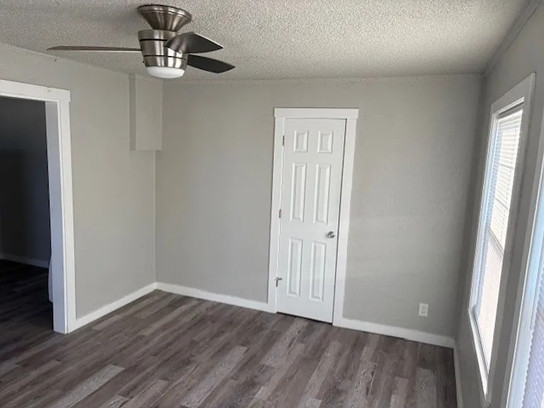 145 S Main St — Photo 9