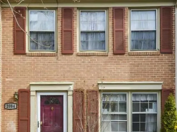 2084 Mayflower Dr, Woodbridge, VA 22192