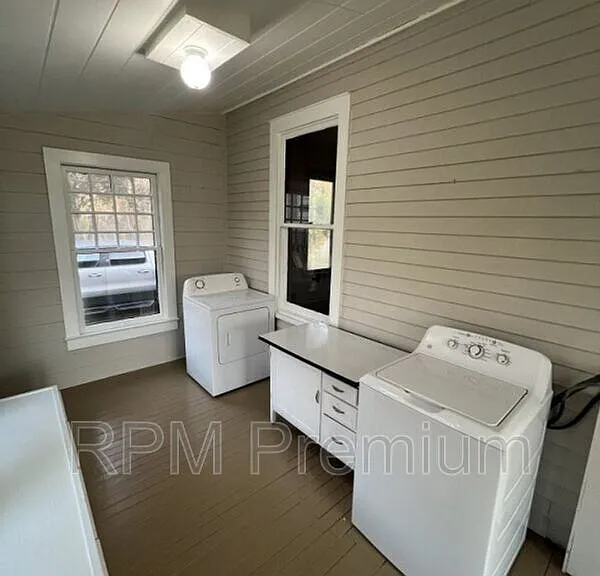 8222 Highway 955 E — Photo 45