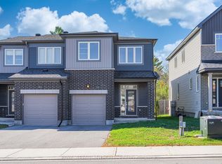 210 Geyser Pl, Ottawa, ON K2J 6P1