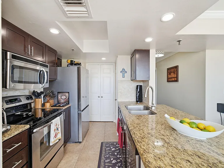 3525 Sage Rd #909 — Photo 10
