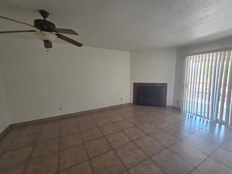 3311 S Placita Saltillo — Photo 2