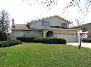 12205 Lake View Dr, Orland Park, IL 60467