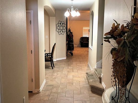 3rd image of 107 Majestic Palm Dr