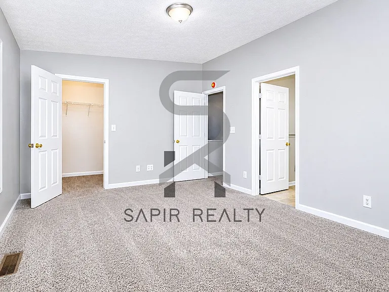 5791 Strathmoor Manor Cir — Photo 8