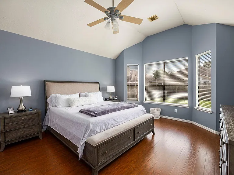 16315 Scotch Hollow Ln — Photo 19