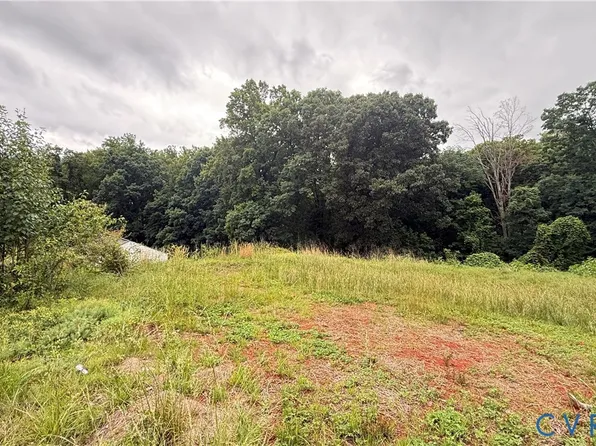 324 Clift St, Martinsville, VA 24112