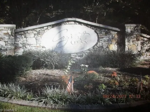 343 Cove Wood Dr #52, Denton, NC 27239