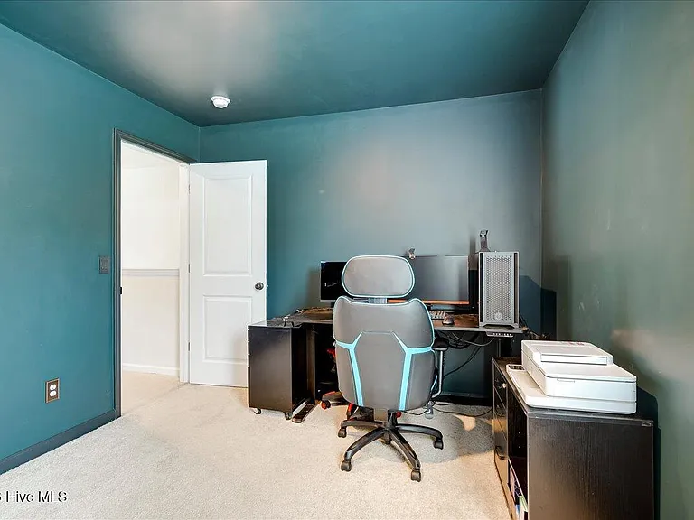 5083 Captain Dr — Photo 18