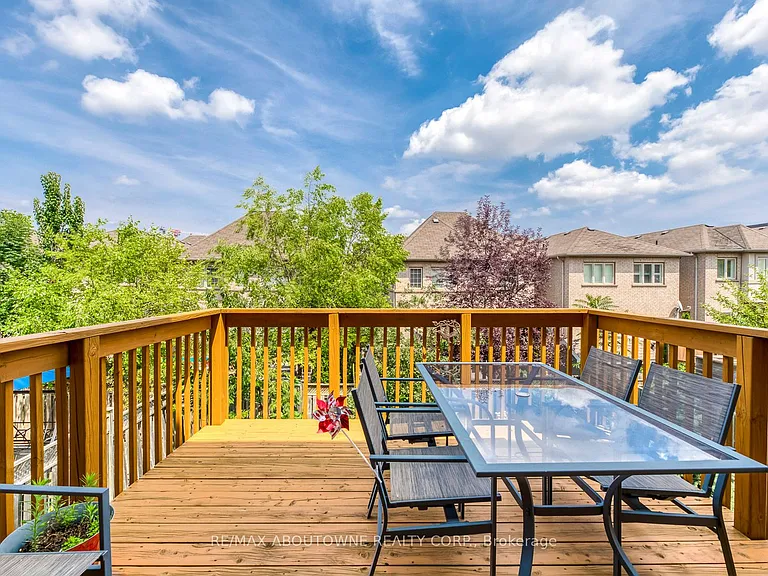 2481 Taylorwood Dr — Photo 22